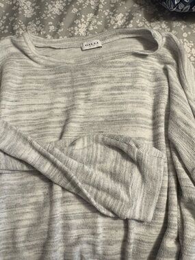 Gilli Light Gray Ribbed Knit Top